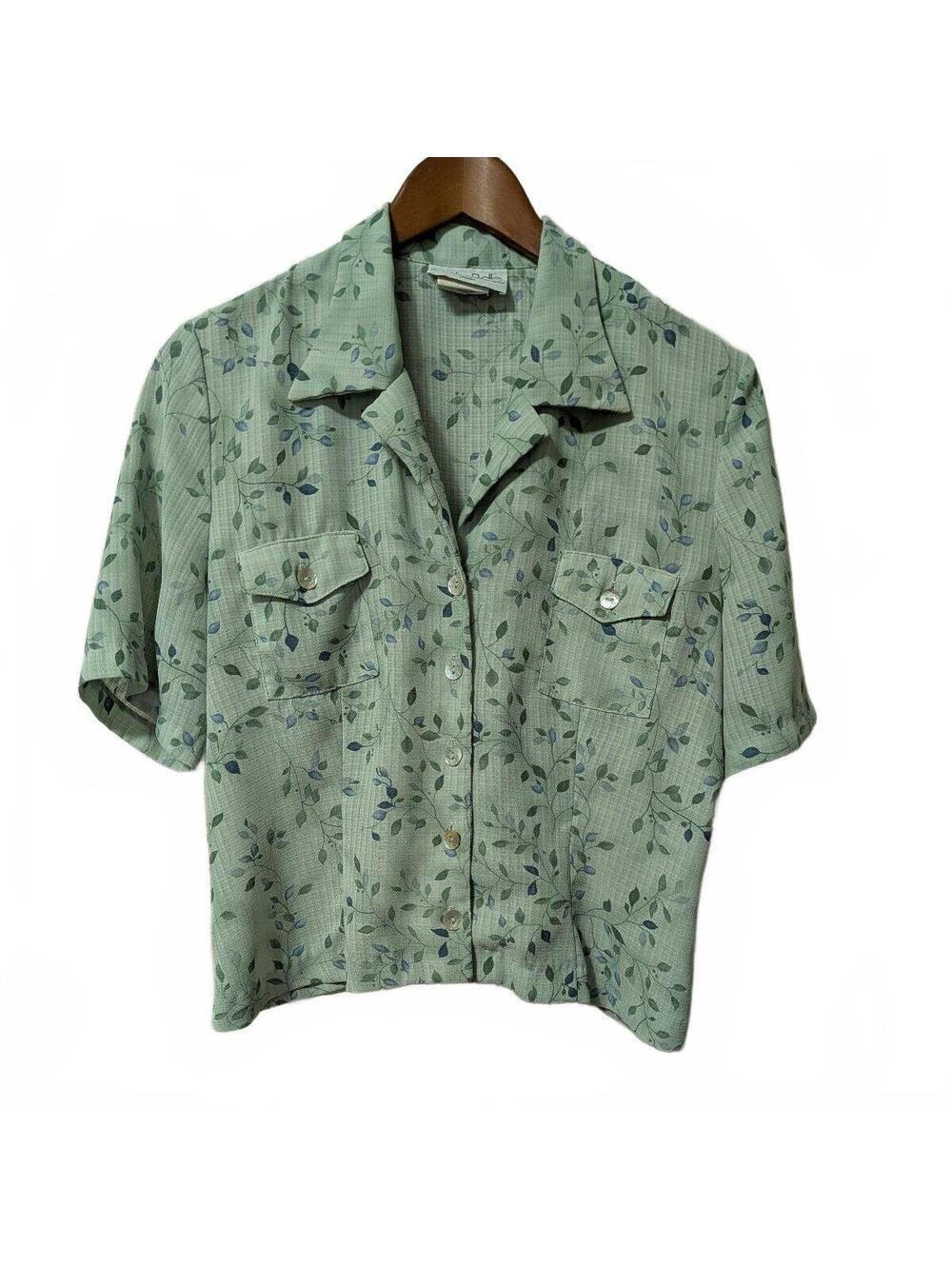 90s Sage Green Leaf Print Blouse Cottagecore Coquette Short Sleeve Size 12 / M
